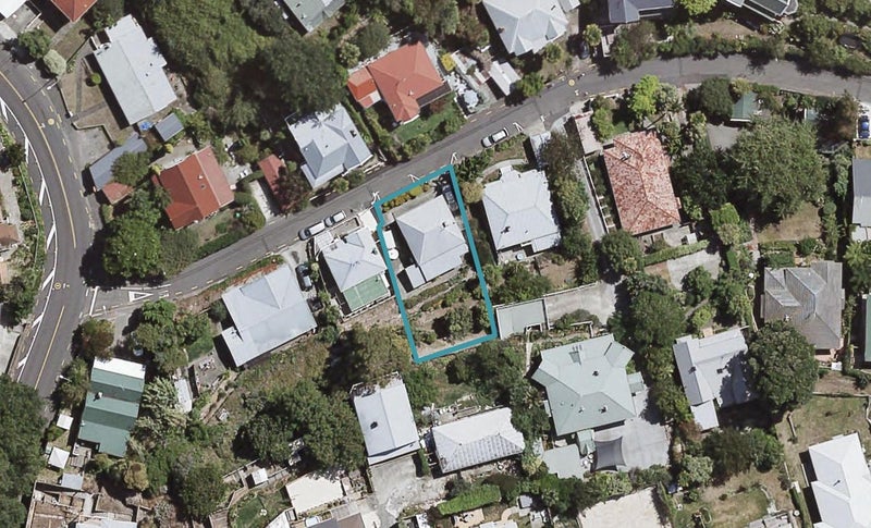 11 Cameron Road, Bluff Hill, Napier - Carousel 1