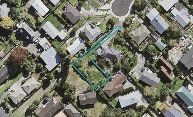 18A Raeben Avenue, Hillcrest, Auckland - Carousel 1