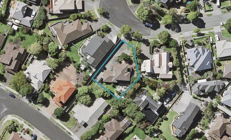 14 Chiania Place, Somerville, Manukau - Carousel 1
