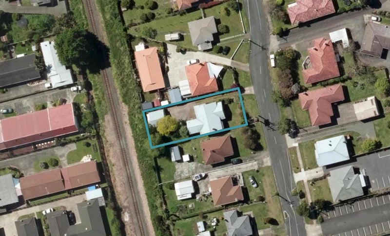 11 Islington Street, Kensington, Whangarei - Carousel 1