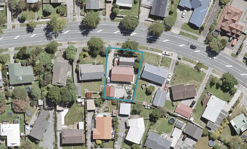 84 Gemstone Drive, Birchville, Upper Hutt - Carousel 1