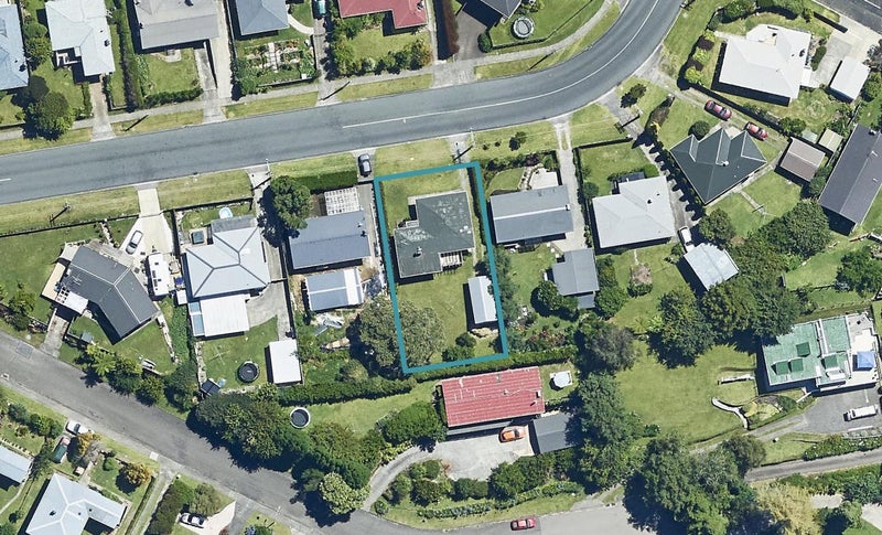 71 Kingswood Road, Brookfield, Tauranga - Carousel 1