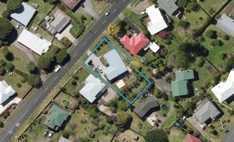 3 Fisher Terrace, Kamo, Whangarei - Carousel 1