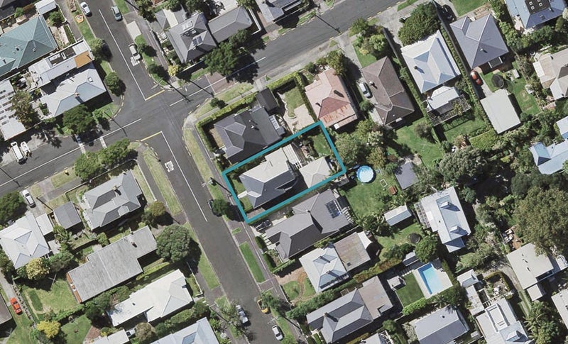 126 Victoria Road, Devonport, Auckland - Carousel 1