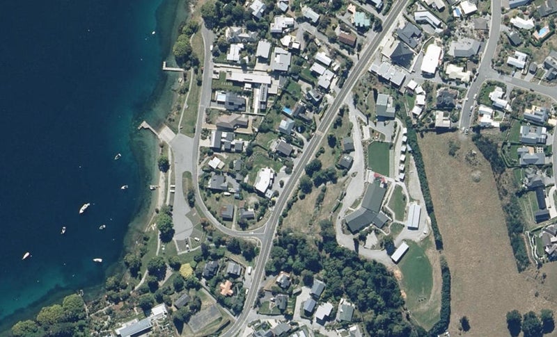 517 Peninsula Road, Kelvin Heights, Queenstown - Carousel 1
