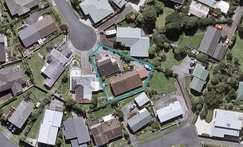7B Renown Place, Spotswood, New Plymouth - Carousel 1