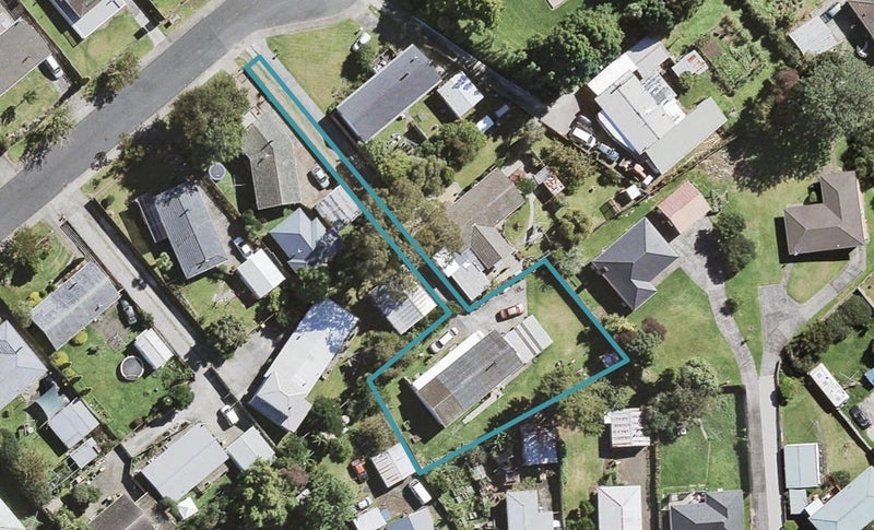 13 Murillo Place, Henderson, Auckland - Carousel 1