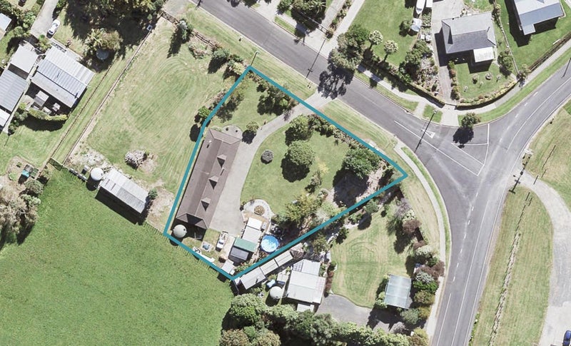 2 Bays Road, Papakura - Carousel 1