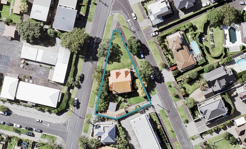 1 Challenger Street, St Heliers, Auckland - Carousel 1