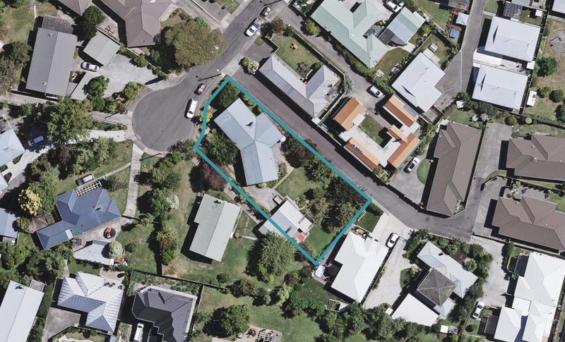 10 Neeve Place, Taradale, Napier - Carousel 1