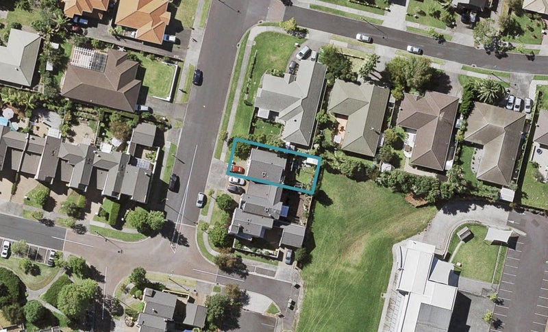 14 Faldo Drive, Golflands, Auckland - Carousel 1