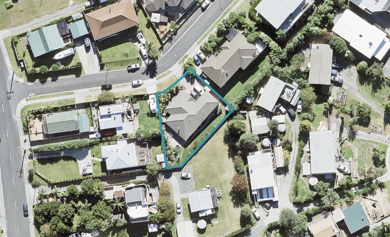 6 Havilah View, Army Bay, Whangaparaoa - Carousel 1