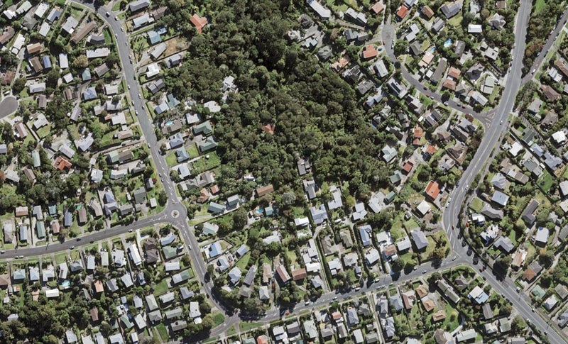 17/19 Roberts Road, Glenfield, Auckland - Carousel 1