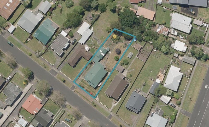 21 Hakeke Street, Whanganui East, Whanganui - Carousel 1