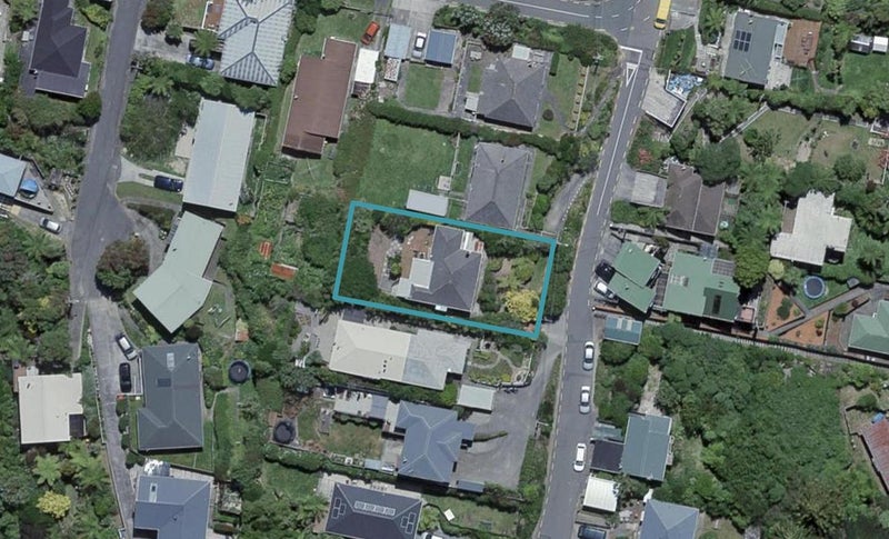 28 Prospect Terrace, Johnsonville, Wellington - Carousel 1