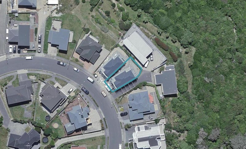 39 Tamworth Crescent, Newlands, Wellington - Carousel 1
