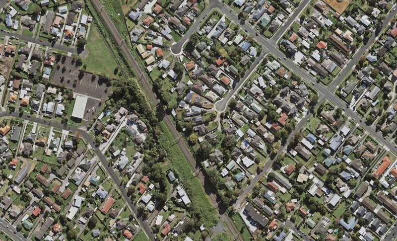 13 Barrie Avenue, Papatoetoe, Auckland - Carousel 1