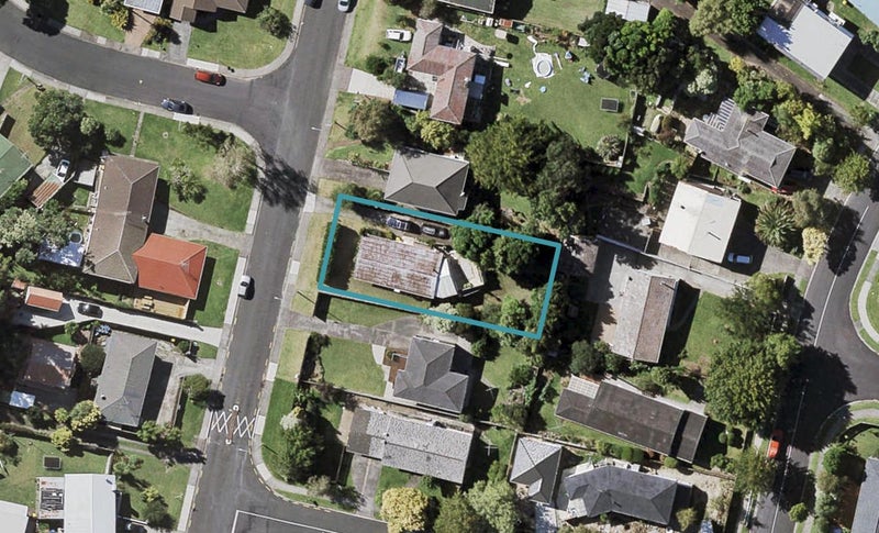 56 Udys Road, Pakuranga, Auckland - Carousel 1