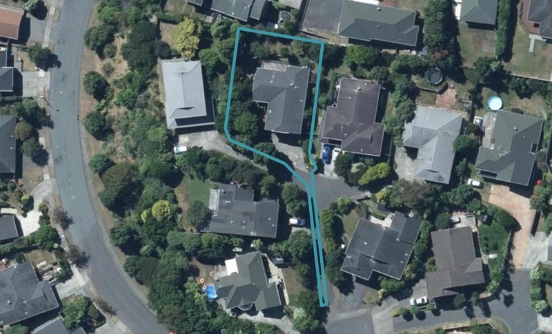 15 Sailmaker Close, Whitby, Porirua - Carousel 1