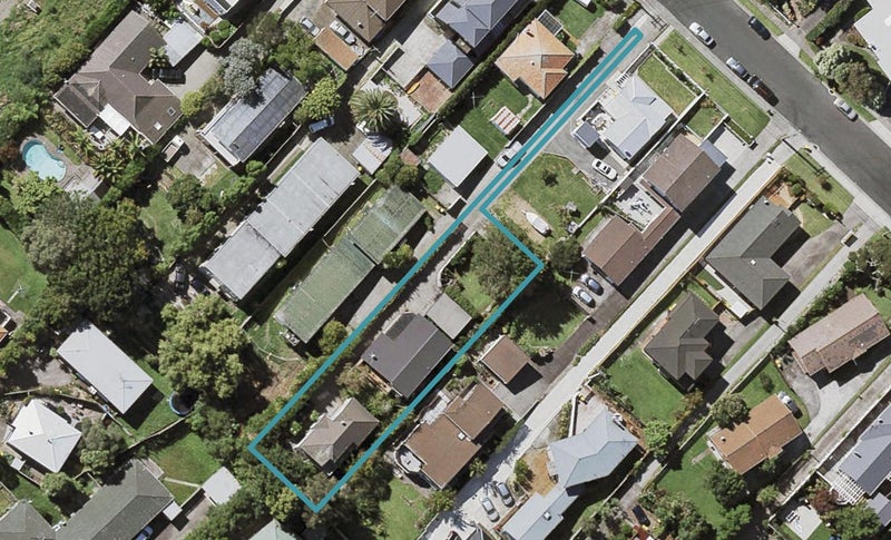 1/0 Dallinghoe Crescent, Milford, Auckland - Carousel 1