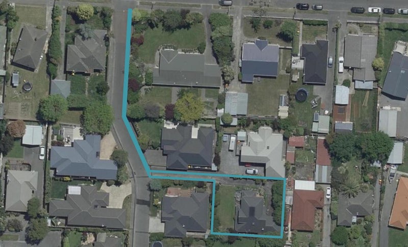 7 Scarlet Lane, Redwood, Christchurch - Carousel 1