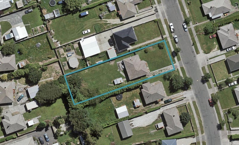 8 Lyon Street, Glengarry, Invercargill - Carousel 1