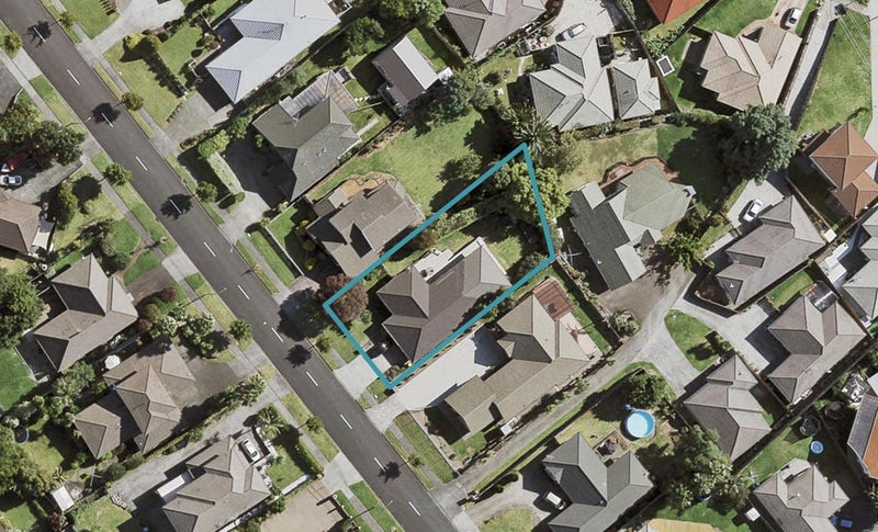 45 Wairere Road, The Gardens, Auckland - Carousel 1