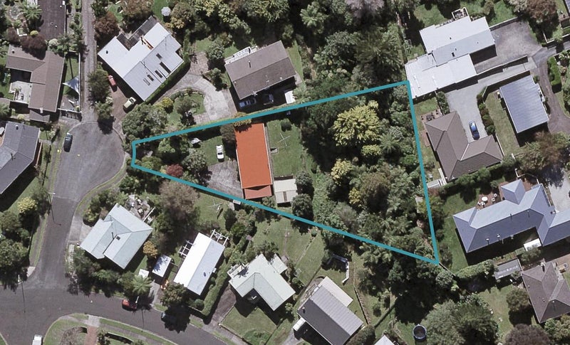 4 Wayne Place, Ferndale, New Plymouth - Carousel 1
