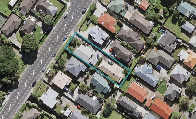 12A May Road, Mount Roskill, Auckland - Carousel 1