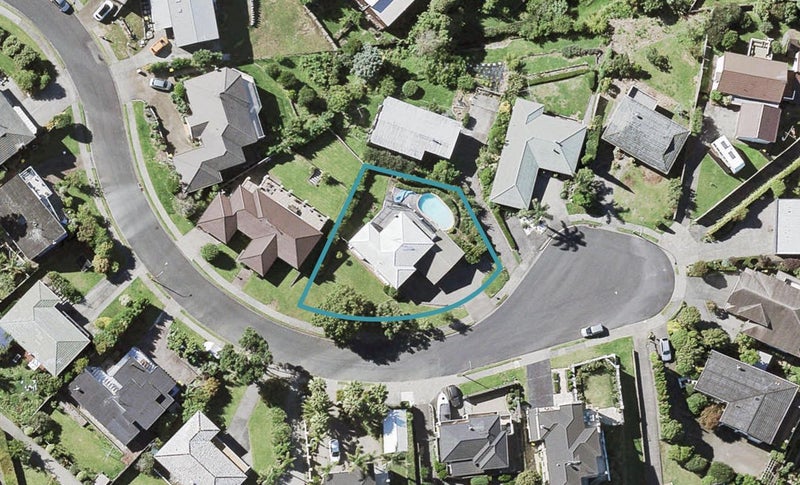 14 Callender Place, Shelly Park, Auckland - Carousel 1