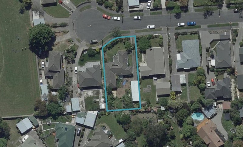 25 Beatrice Place, Avonhead, Christchurch - Carousel 1