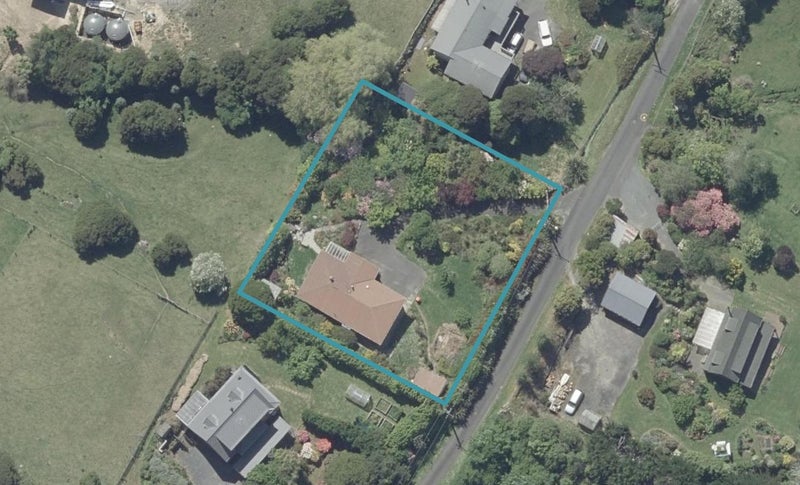 10 Harrier Road, Saint Leonards, Dunedin - Carousel 1