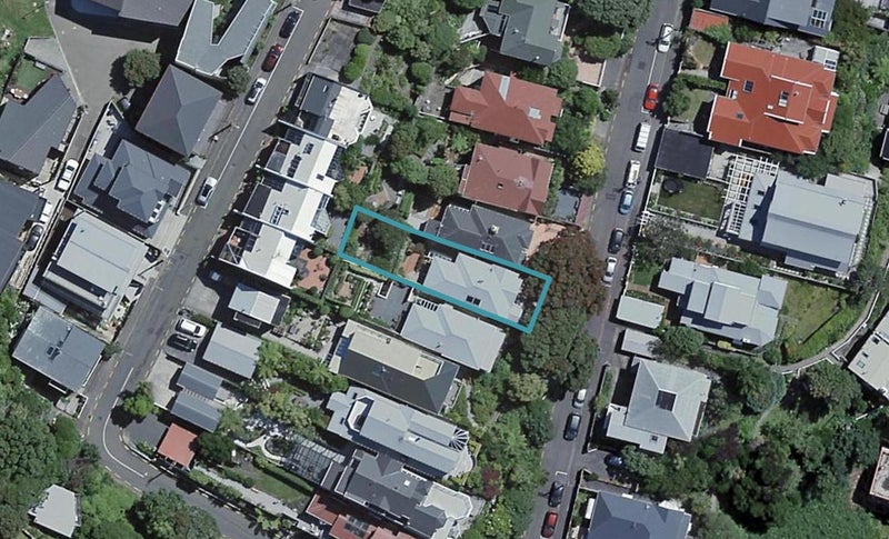 24 Talavera Terrace, Kelburn, Wellington - Carousel 1