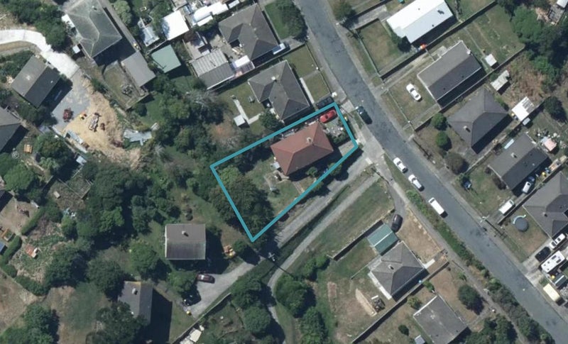 10 Thompson Grove, Ranui, Porirua - Carousel 1