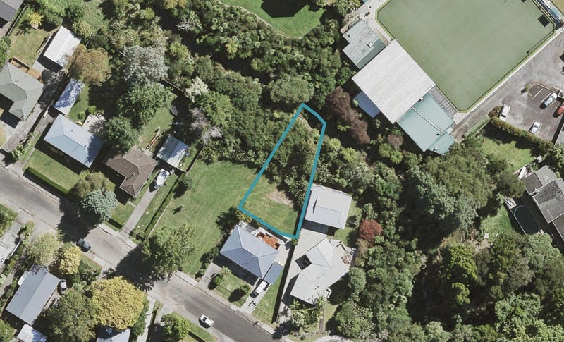 2/20 Lucinda Place, Glen Eden, Auckland - Carousel 1
