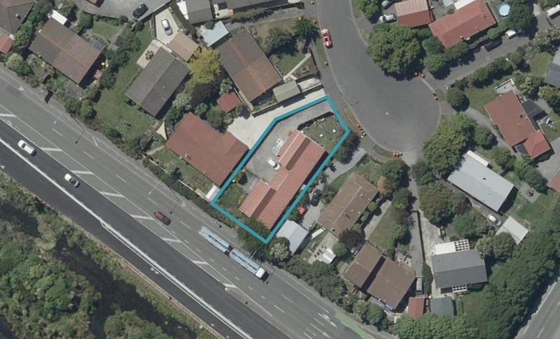 10A Hersham Place, Bromley, Christchurch - Carousel 1
