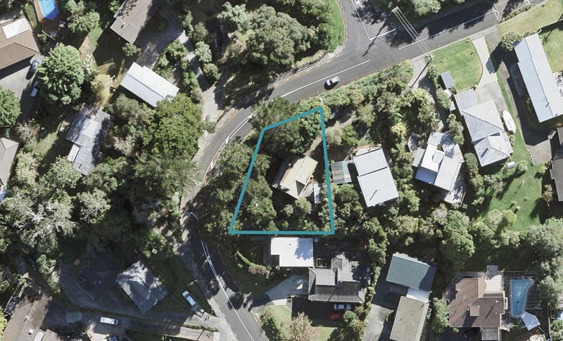 29 Woodlands Crescent, Browns Bay, Auckland - Carousel 1