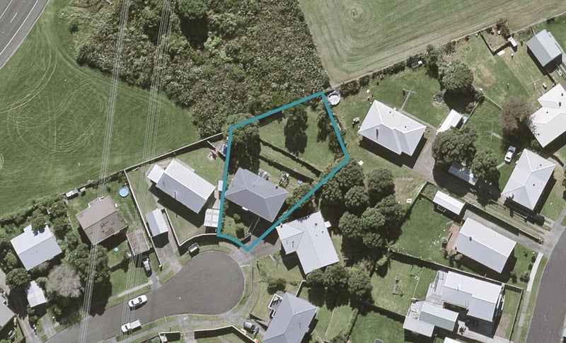 19 Maui Place, Spotswood, New Plymouth - Carousel 1