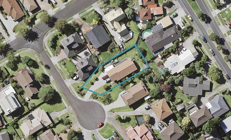 4 Kincraig Place, Highland Park, Auckland - Carousel 1