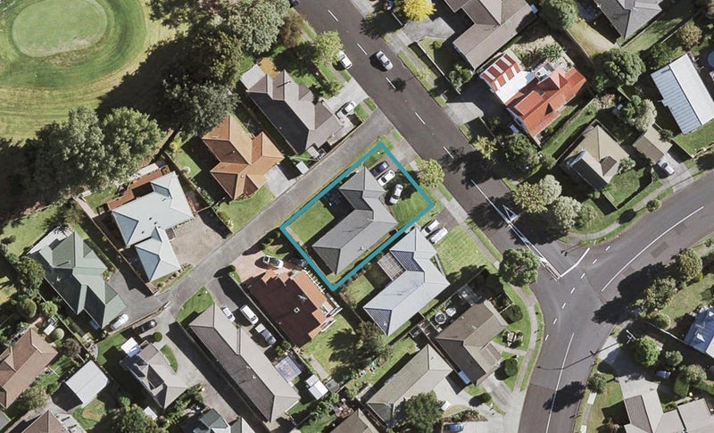 35 Muirfield Street, Wattle Downs, Auckland - Carousel 1