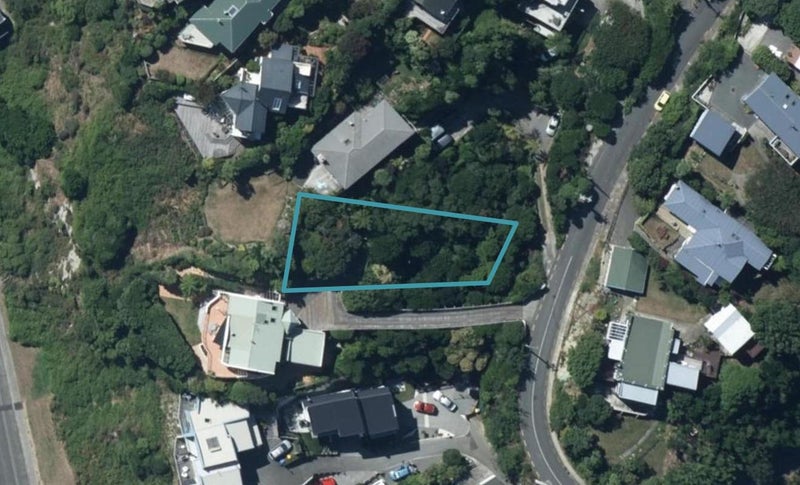15 Gordon Road, Plimmerton, Porirua - Carousel 1