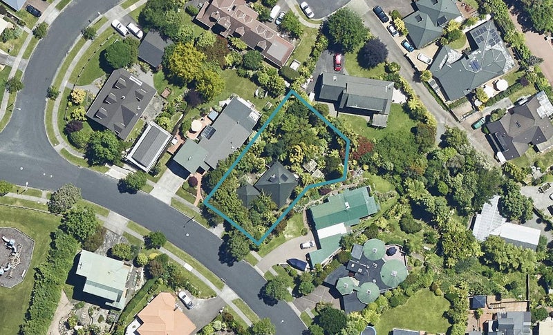 17 Aquarius Drive, Kawaha Point, Rotorua - Carousel 1