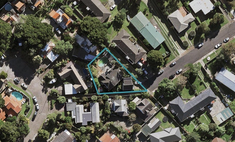 11 Cobblestone Lane, Hillcrest, Auckland - Carousel 1