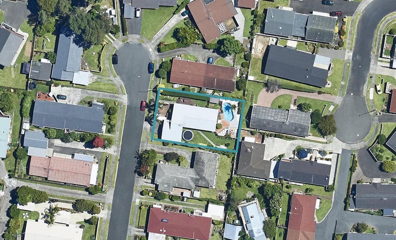 11 Linklater Avenue, Bellevue, Tauranga - Carousel 1
