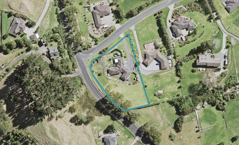 3 Judge Richardson Drive, Papakura - Carousel 1