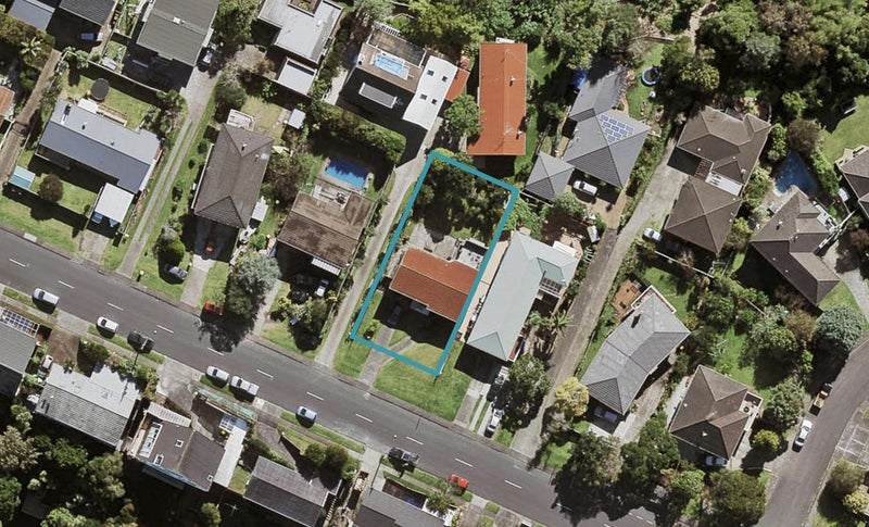 106 Exmouth Road, Northcote, Auckland - Carousel 1