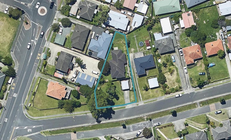 5 Hampton Terrace, Parkvale, Tauranga - Carousel 1
