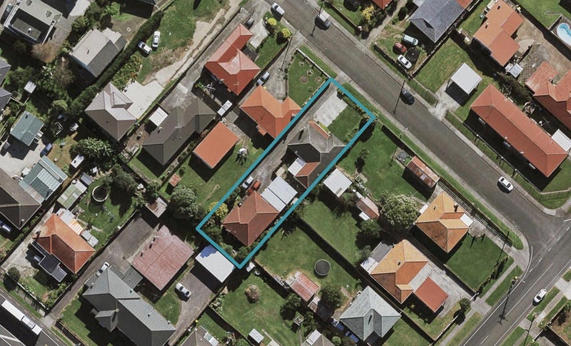 2/2 Brooklyn Avenue, Papatoetoe, Auckland - Carousel 1