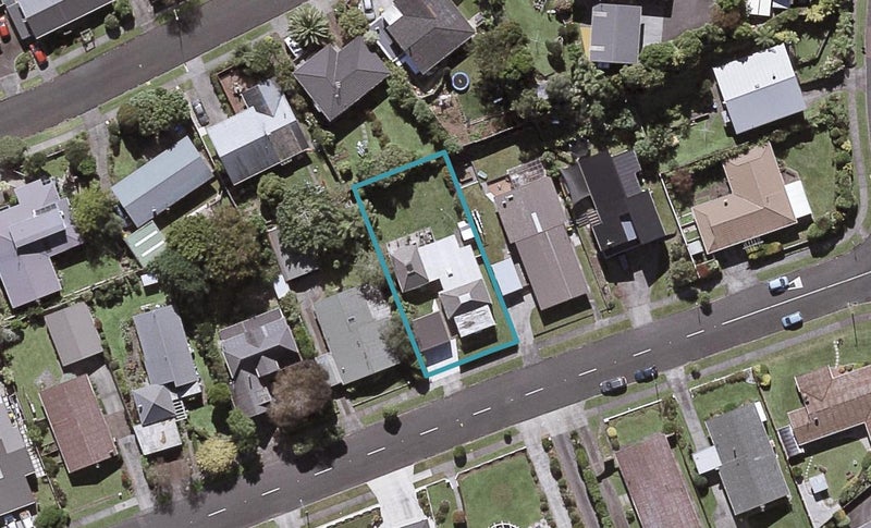 8 Wesley Avenue, Frankleigh Park, New Plymouth - Carousel 1