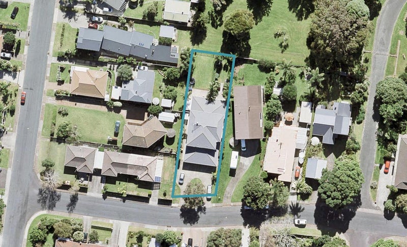 4A The Circle, Manly, Whangaparaoa - Carousel 1